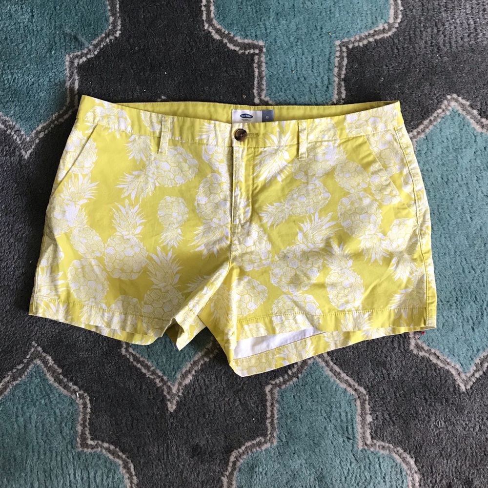 OLD NAVY Shorts 12 Yellow White Pineapples Cotton